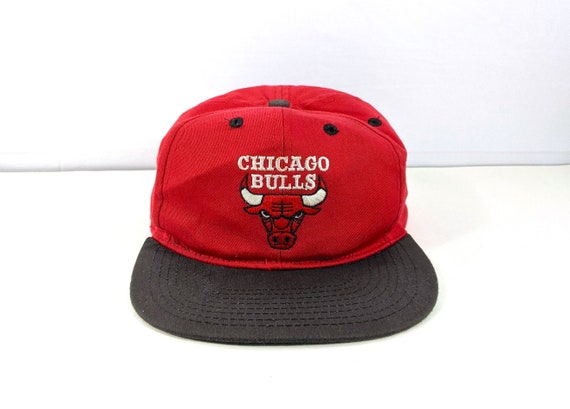 Vintage Chicago Bulls Adjustable Snapback Hat Cap… - image 1