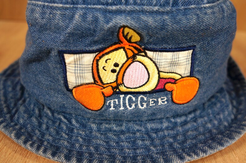 NEW Disney Green Tigger /"Gilligan/" Hat for Toddler