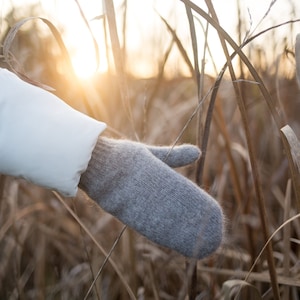 Organic yak down mittens - grey
