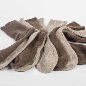 Organic 100% yak wool rib bed socks image 2