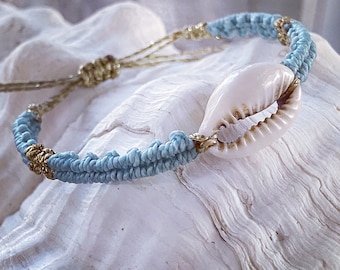 Cowrie Shell Micro Macrame Hand Knotted Friendship Bracelet, Adjustable, Gifts for teens