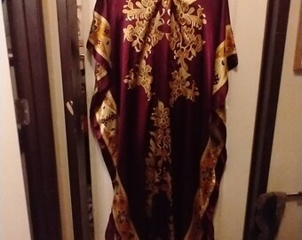 Woman's Vintage Polyester WINLAR Kaftan One Size Like New