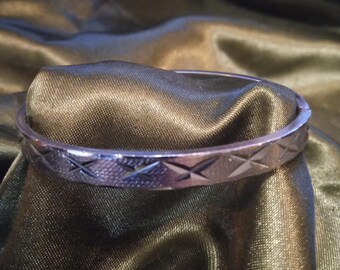 Platinum Etched Bangle Bracelet 8" x 6.6mm 21.5 grams
