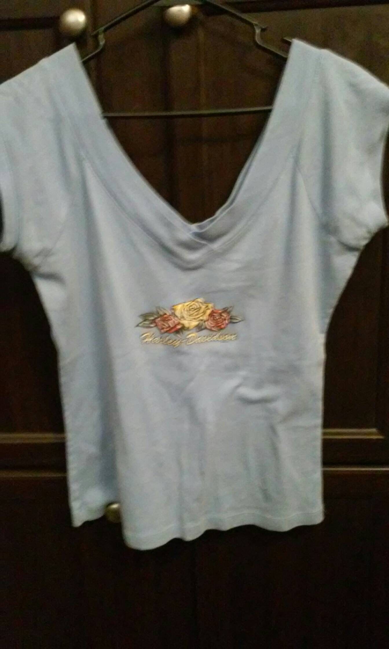 Bakersfield Harley Davidson >> Ladies Harley Davidson T Shirt From Hutchins Harley Davidson Bakersfield California Medium Bakersfield Harley Davidson >> Ladies Harley Davidson T Shirt From Hutchins Harley Davidson Bakersfield California Medium