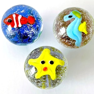 16mm Under the Sea Set of 3 Handmade Artglass Player Marbles (5/8&quot;) w stands Fish, Seahorse and Starfish Decorating Games Crafts Art Work