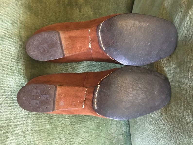 1970s Vintage Suede Leather Chocolate Brown White Thread Detail Loafer Wedges Shoes by Selby Fifth Avenue