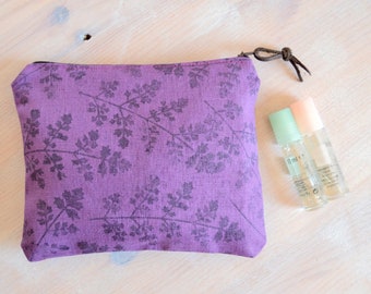 Leinenbag mit Stoffdruck mit Petersilien lila floral/ Kosmetik oder Stiftenbeutel/ besonderes Geschenk für sie/ Make-Up-Tasche/ Natur