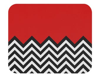 Lynch Inspired Mouse Pad – Horror Film Desk Mat – Retro Movie Prop Accessory