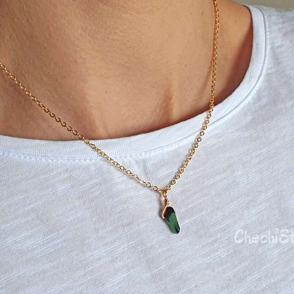 Raw Emerald Necklace, May Birthstone, Genuine Emerald, Raw Gemstone Necklace, Silver / Gold Necklace, Gift for Her, Bridesmaid Gifts