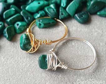 Anillo de malaquita, piedra natal de abril, anillo de envoltura de alambre, anillo de piedra preciosa de malaquita, anillo de alambre de oro delicado