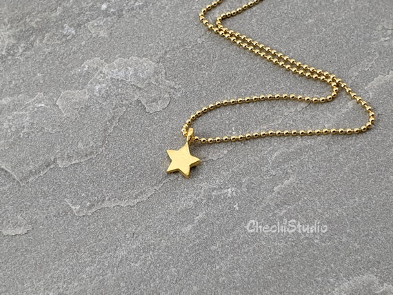 【送料0円】 Dainty Gold Star Necklace, Minimalist Star Necklace, Mum ミュージシャン