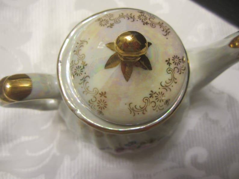 Teapot Porcelain Lustreware Made in China Nantucket Holds One Cup