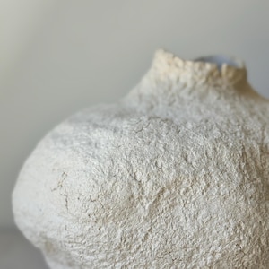Handmade Ceramic Vase – Textured Clay Vessel – Wabi Sabi Organic Pottery – Minimalist Rustic Modern Home Decor – Unique Art Object
