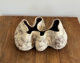 Conjunto de vasos de cerâmica artesanais: Cerâmica texturizada Wabi Sabi, decoração rústica moderna.
