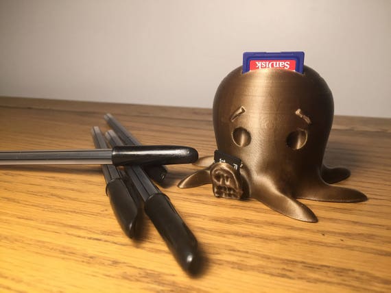 3D printed octopus desk tidy card holder micro SD and SD