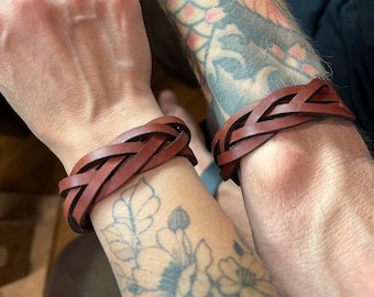 Brazalete trenzado de cuero