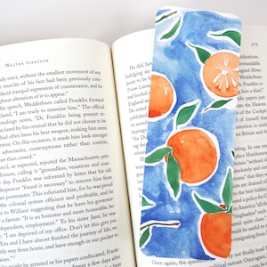 Naranjas en marcador de papel de acuarela azul, marcador de 2,5 x 7 pulgadas