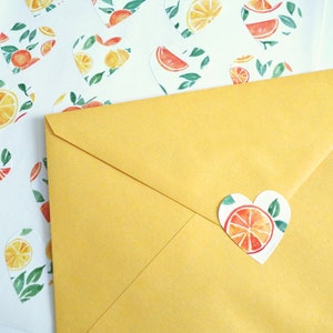 Pegatinas de frutas de naranja y limón, 24 pegatinas de sobre, pegatinas en forma de corazón, etiquetas de correo, etiquetas de dirección, pegatinas de letras