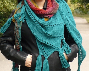 Grande écharpe au crochet bleu sarcelle, châle en tricot turquoise pour femme, baktus de printemps bohème fait main, châle d'épaule triangulaire, cadeau confortable pour elle