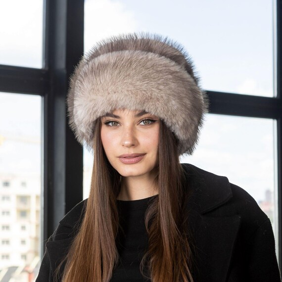 Stunning Fur Women display picture 1