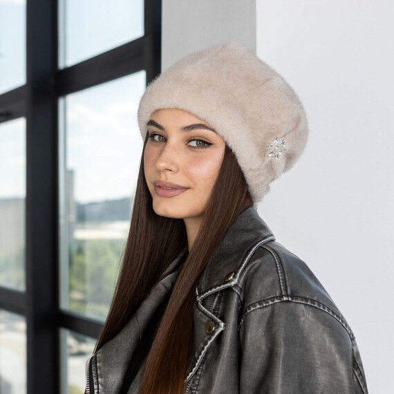 Elegant Cream Fur Hat Amazon.com: ihreesy Women main image 3