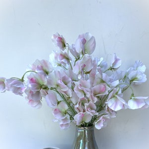 Sweet Pea Stem Soft Pink White Faux Silk Sweet Peas Cottage Flowers Artificial Garden Flower Spray Stems Pale Pink White Flowers