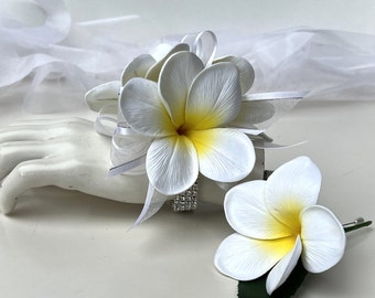 Frangipani Flower Corsage Boutonnières White Yellow Latex Frangipani Hawaiian Plumeria Wrist Corsages Buttonholes Tropical Wedding Flowers