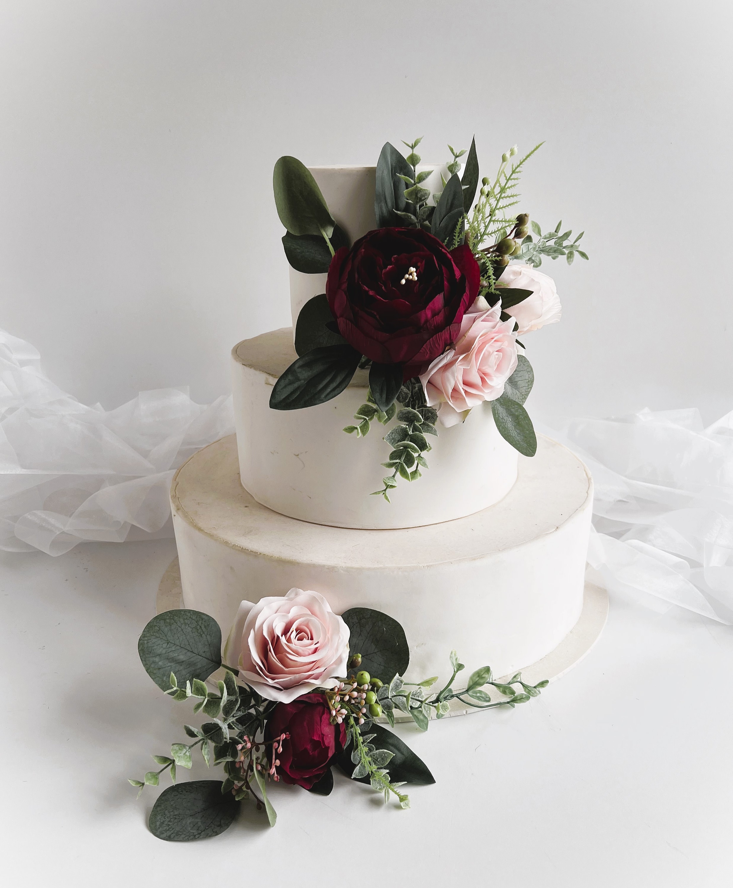 11 Fall Wedding Cakes That Have Us Drooling – SheKnows