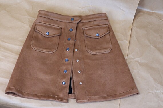 Vintage suede look mini skirt | Button down mini s