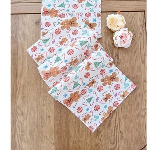 Disney Christmas Holiday Mickey Minnie mouse gingerbread man swirl candy cane sweet Table runner decoration hessian disney runner  gift