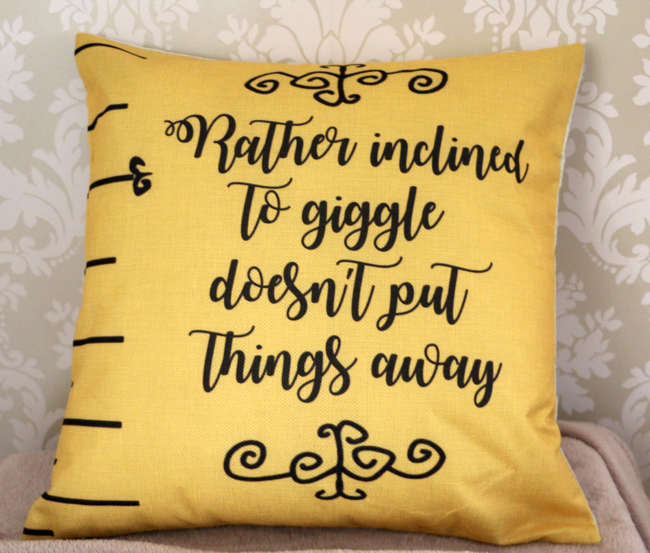 how are throw pillows measured