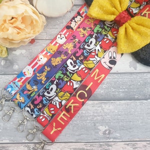 Topolino Minnie Chip dale Donald Goofy Daisy Disney Lanyard / porta badge  portachiavi / nome identificativo in plastica abbinato regalo cordino  personaggio Disney -  Italia