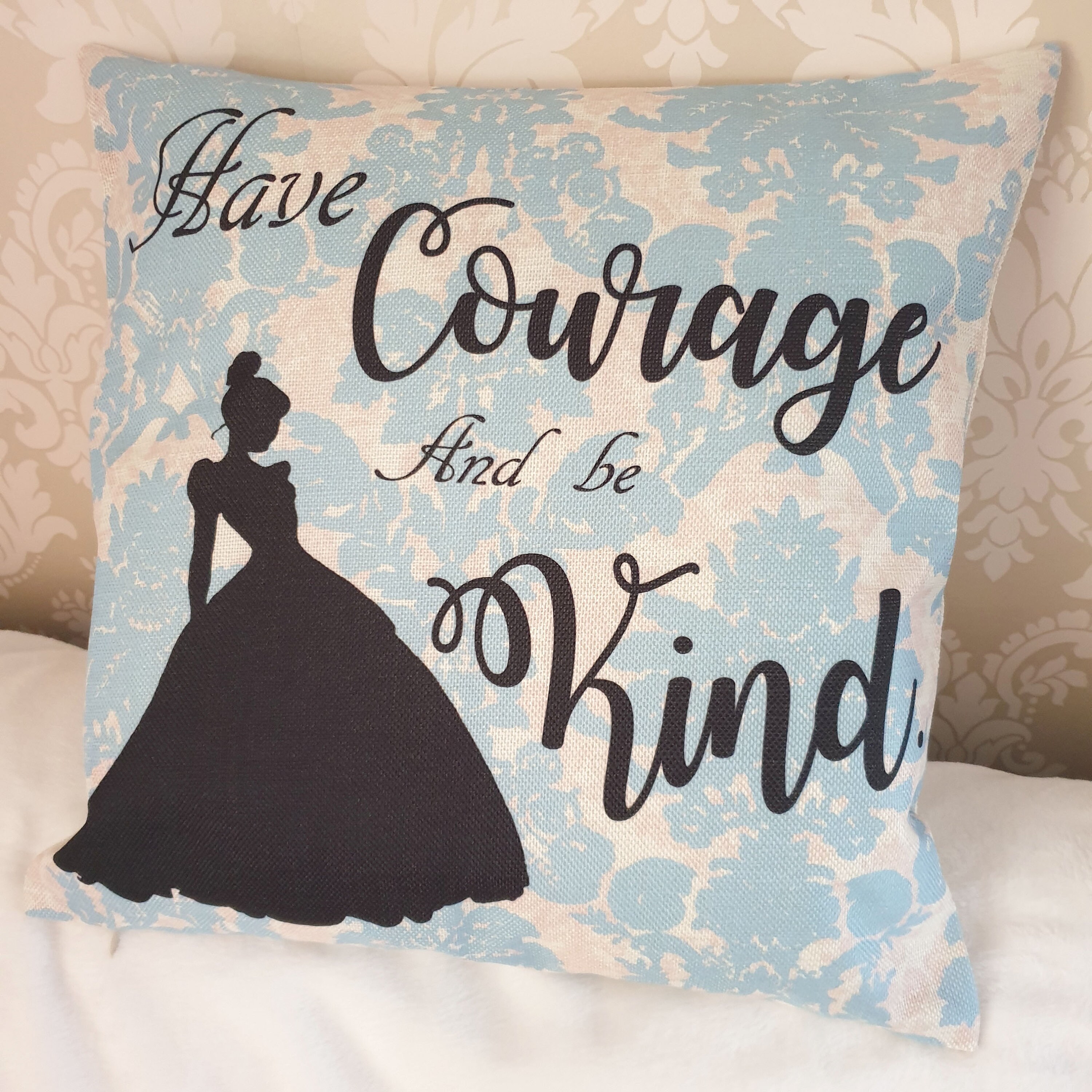 Cendrillon princesse citation inspirée Have courage and Etsy Cendrillon princesse citation inspirée Have courage and Etsy