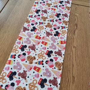 Minnie & Mickey Disneyland candy sweet snack treats ears  natural hessian linen table mats dinning runner place mats Disney home décor