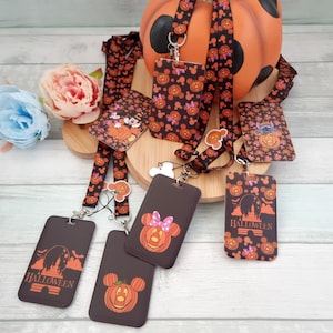 Halloween Mickey Mouse Pompoenoren snoep sleutelhanger / badgehouder sleutelkoord / Bijpassende plastic ID-naam Disney-personagecadeau Veiligheidsclip