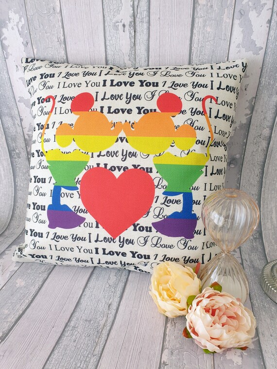 Minnie mouse top throw pillow