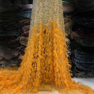 Luxury New fashion unique feather lace fabric , Shinning beads and sequins lace fabric for party dress
