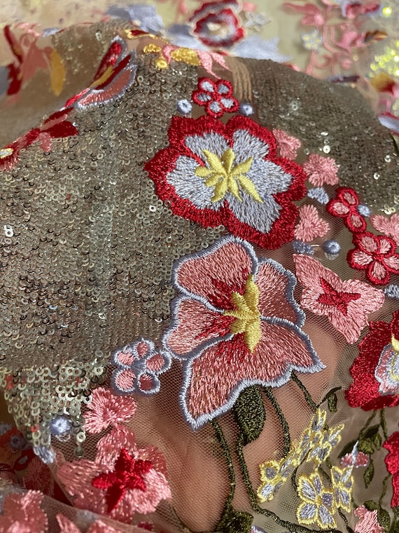 Luxury Fashion Colorful Sequins Design 3d Lace Fabric Shinning