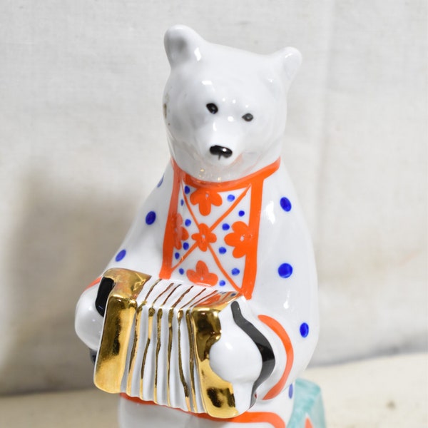 figurine soviétique vintage d’un ours polaire jouant de l’accordéon | Rare URSS - CCCP Dulevo Porcelaine Figurine peinte à la main d’un ours de cirque