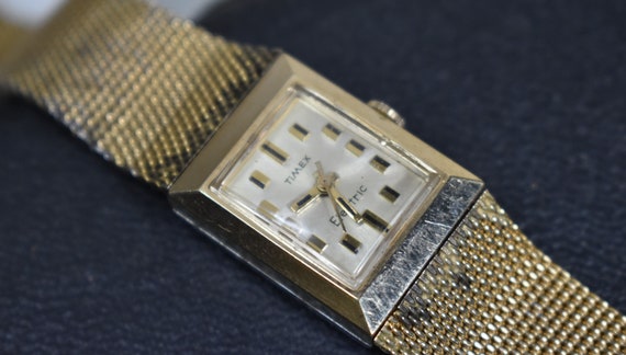 Vintage Ladies TIMEX Electric Watch - Gold Plated… - image 2