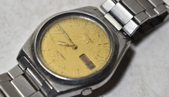Vintage Collectible Seiko 5 Automatic Watch-wristwatch Seiko