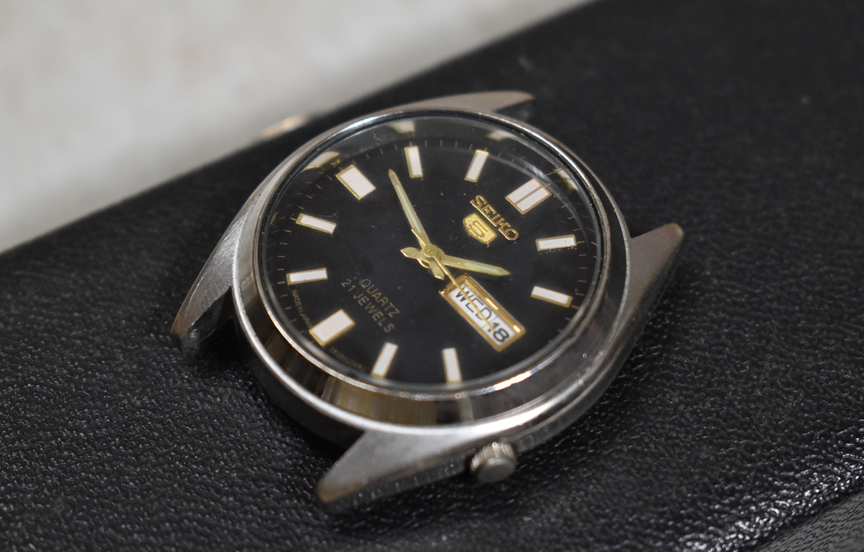 Vintage Collectible Seiko 5 Quartz 21 Jewels Watch,wristwatch-made in Japan Stainless Steel 7009-3040 Watch - Etsy Vintage Collectible Seiko 5 Quartz 21 Jewels Watch,wristwatch-made in Japan Stainless Steel 7009-3040 Watch - Etsy