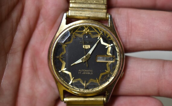 Seiko automatic 17 jewels gold deals watch