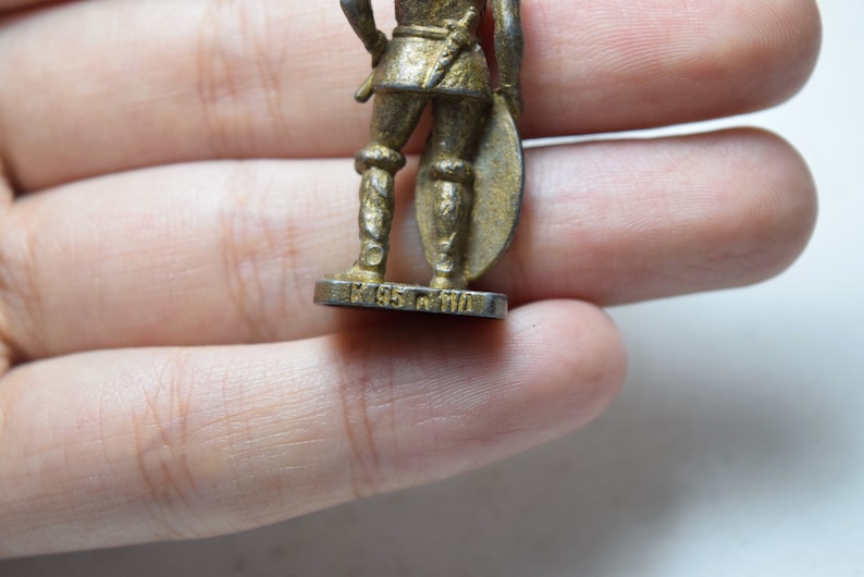Lead Soldier Soldier Miniature Vintage Soldier Mini Statue Small Soldier Toy Antique Statue Toy Figurine Gold Soldier Soldier Statue