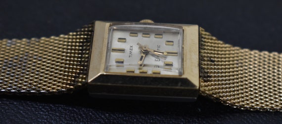 Vintage Ladies TIMEX Electric Watch - Gold Plated… - image 6