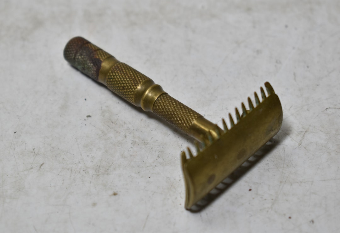 Really Small Razorblade Vintage Collectible Beautiful Small Safety Razor Blade-w/design in ...