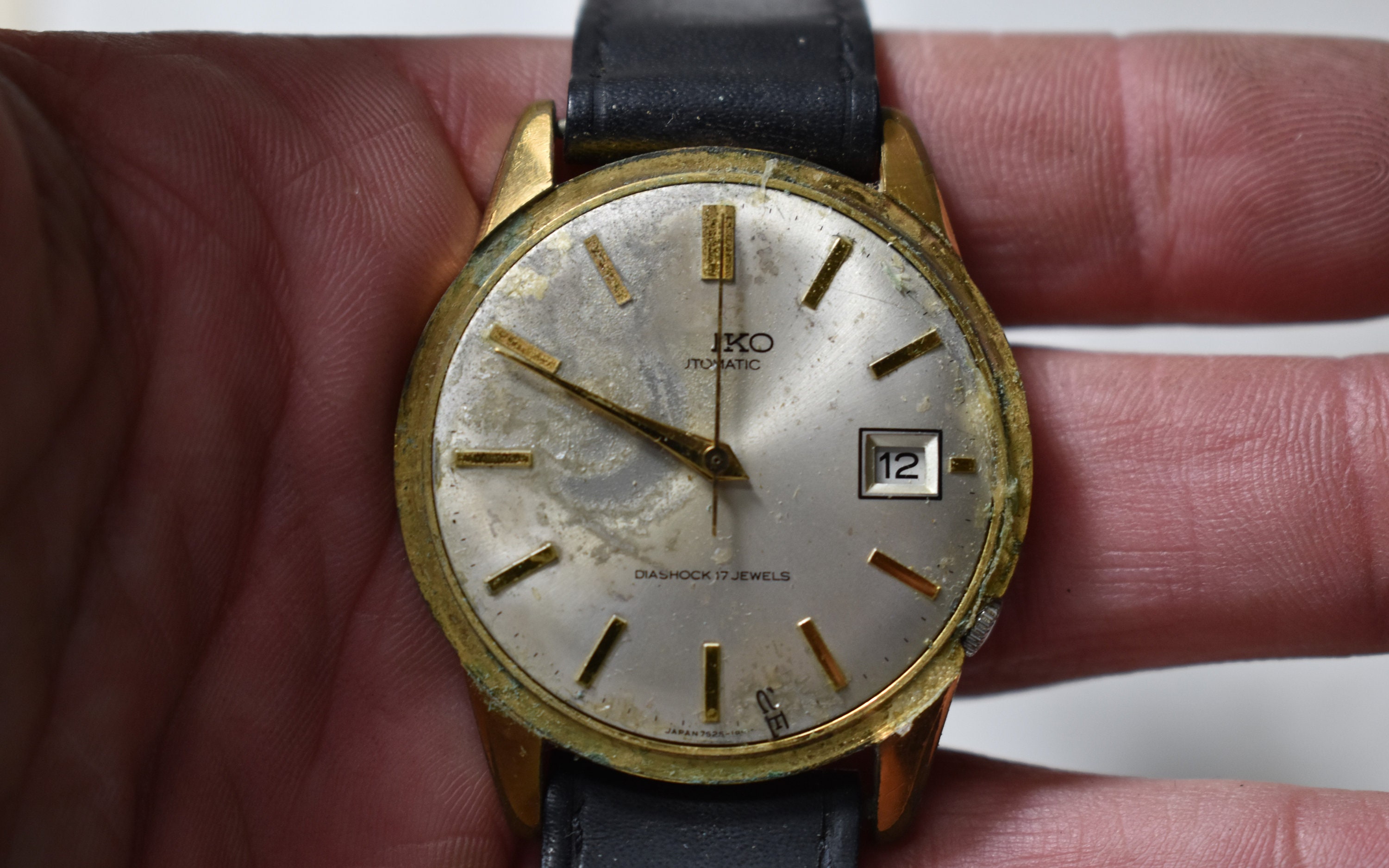 Vintage Seiko Automatic Diashock 17 Jewels Watch-full Vintage Seiko Automatic Diashock 17 Jewels Watch-full