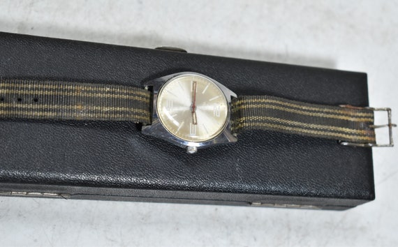 Vintage Collectible Russian 17 Jewels Watch Poljo… - image 4