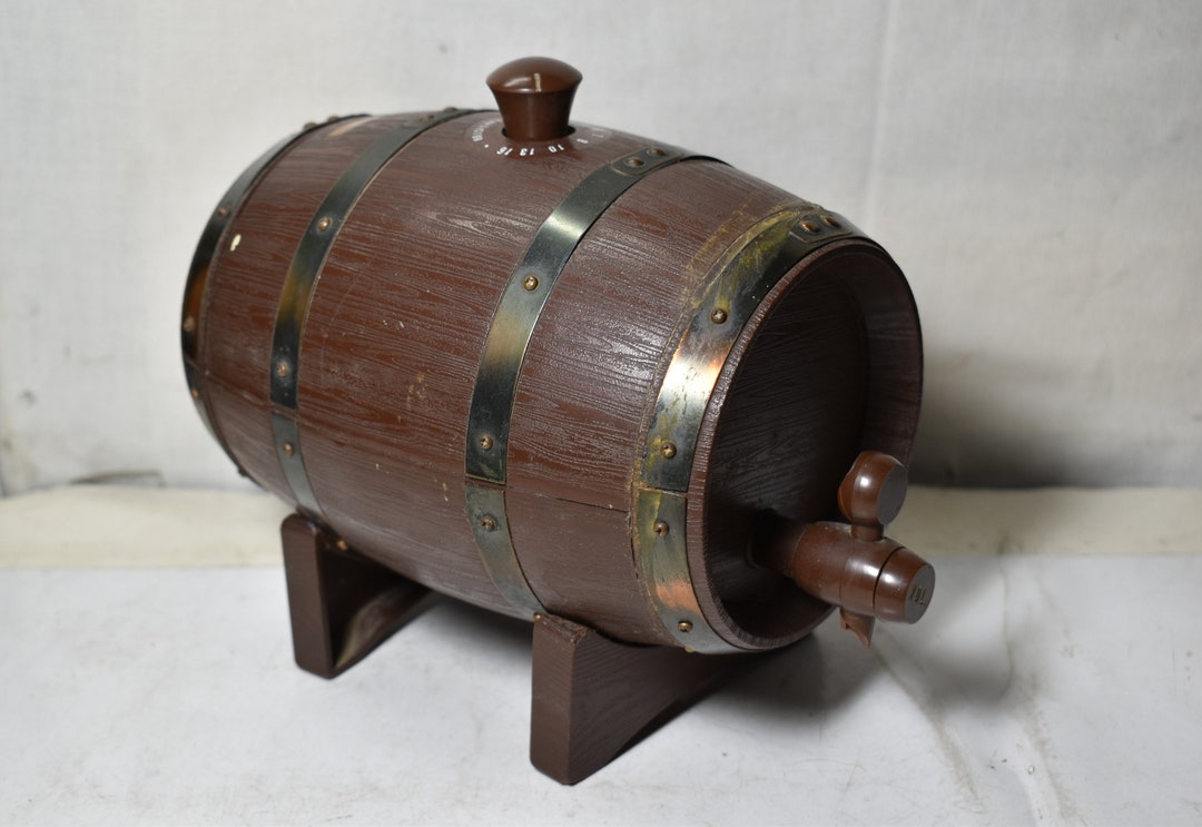 Vintage Wooden Transistor Radioshape of Barrel Radiojapan No