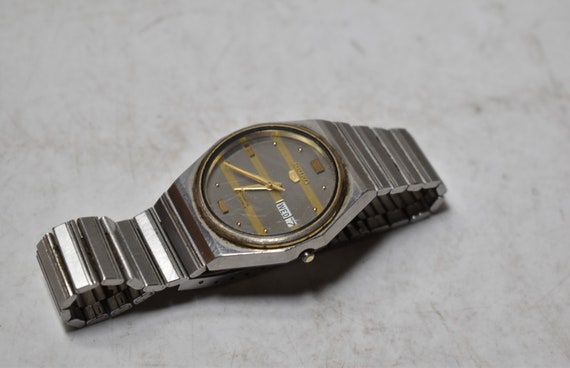 Vintage Seiko 5 Automatic Watch 23 Jewels-japan Wristwatch Vintage Seiko 5 Automatic Watch 23 Jewels-japan Wristwatch